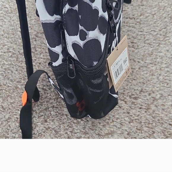 Nike Black and White Backpack with Orange Logo XL Brasila - Picture 4 of 7